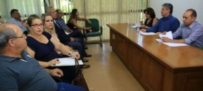 Reinaldo Azambuja sanciona programa que premia “barnabé” que pedir demissão