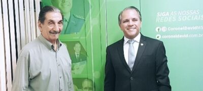 Coronel David recebe em seu gabinete a visita de Coronel Adib Massad