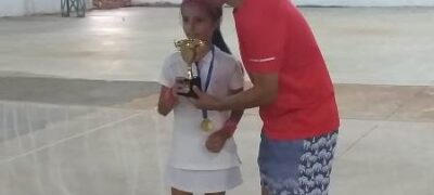 Jovem talento bela-vistense Mariah vem se destacando no Tênis 