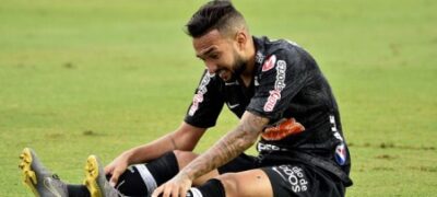 Clayson é julgado nesta segunda e pode desfalcar Corinthians na final do Paulistão