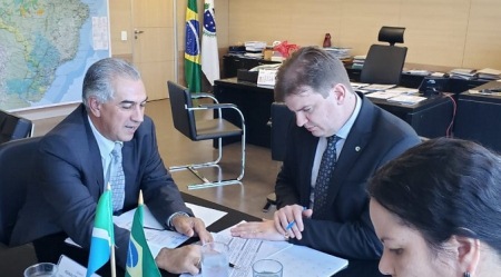 Governador cobra do Ministério da Integração liberação de projeto para rodovia Sul-Fronteira