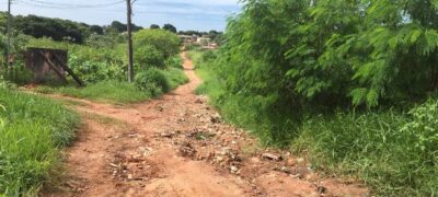 Vereador Xetinho pede cascalhamento e patrolamento na Rua Tiradentes