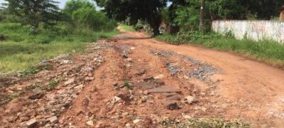 Vereador Xeinho reivindica cascalhamento e patrolamento na Rua Tribuna da Fronteira