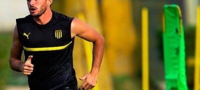 Atlético-MG negocia com Lucas Hernández, lateral-esquerdo do Peñarol-URU, de 26 anos