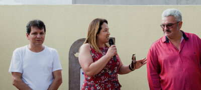 Antônio João: Prefeita Márcia Marques inaugura quadra e parabeniza trabalhadores
