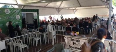 Nem chuva e frio afastam população da Caravana; programa termina com mais de 10 mil consultas