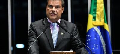 Nelson pede avaliação se indicação de filho de Bolsonaro é nepotismo