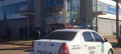 Três meses após irmão ser executado, gerente de loja é ferido a tiros de pistola
