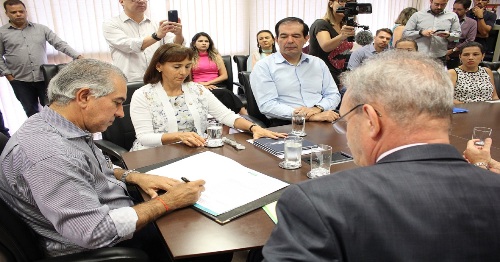 Governo firma cooperação com Organização Pan-Americana da Saúde para redução da mortalidade materna e infantil
