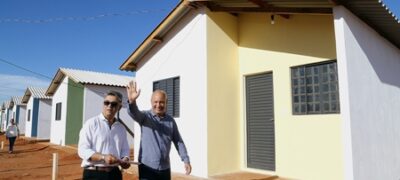 Com apoio do Governo, mais 23 famílias realizam sonho da casa própria na Capital