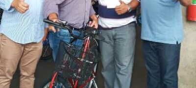 Vereadores fazem doação de bicicleta para Hospital de Amor em Campo Grande MS