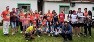 Rotary, Rotakids, Rotaract e Interact distribuem presentes no abrigo Bela Vista e bairros   