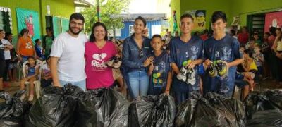 Fundesporte distribui pares de tênis a crianças do Programa Rede Solidária, em Campo Grande
