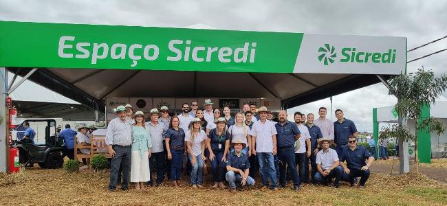 Presente no Showtec, Sicredi reafirma compromisso cooperativista com renovação de parceria com a Fundação MS