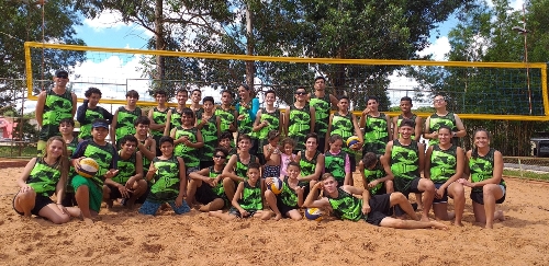 Escola da Capital desenvolve vôlei de praia por meio de programa da Fundesporte
