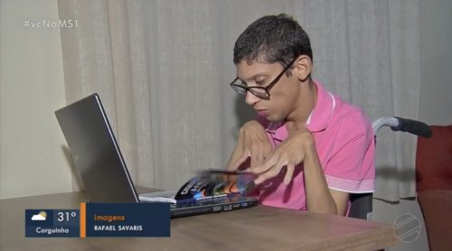 Bela-vistense com paralisia cerebral lança livro para tratar de superação e desafios na carreira