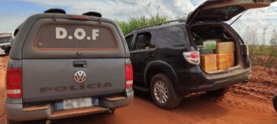 SW4 furtada é recuperada pelo DOF com mais de uma tonelada de maconha durante a Operação Hórus em Laguna Carapã