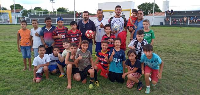 Em Caracol, Futebol reúne garotos no Campo Paulistinha