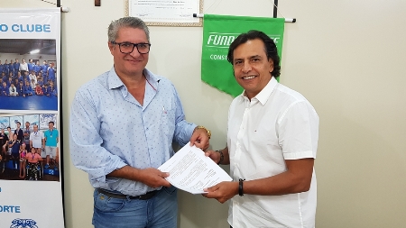 Prefeito de Japorã firma parceria com a Fundesporte para realização de atividades no município