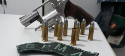 Polícia Militar Ambiental de São Gabriel prende empresária de 51 anos com revólver e munições