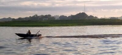 Marinha Paraguaia monitora fronteira entre Carmelo Peralta e Porto Murtinho