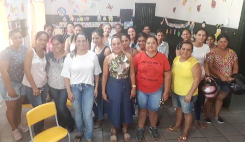 CEIM Zulmira Ossuna: Mulheres recebem orientações de saúde e cidadania 