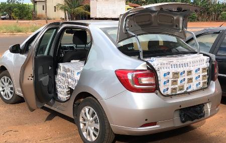 Logan que seguia para Campo Grande com mil pacotes de cigarros foi apreendido pelo DOF Durante a Operação Hórus