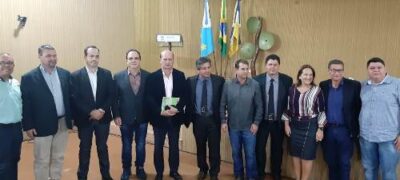 ANTÔNIO JOÃO: Prefeita participa de reunião com diplomata do Ministério das Relações Exteriores