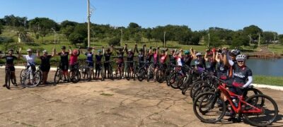 Pedal das Divas reúne ciclistas em alusão ao Dia Internacional da Mulher