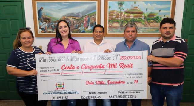 Vereadora Fabrizia Tinoco cobra instalação de Parque Infantil  