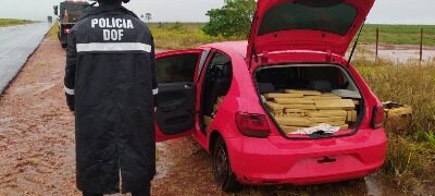 Veículo furtado em Brasília foi recuperado pelo DOF com mais de meia tonelada de maconha durante a Operação Hórus