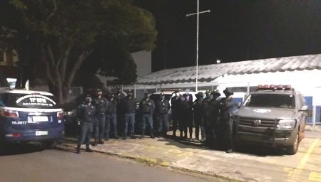 PM em conjunto com equipe do DOF, realiza ações de intensificação do policiamento e fiscalização em Jardim e Guia Lopes da Laguna