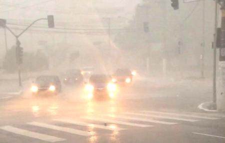Energisa orienta como prevenir acidentes com eletricidade em dias de chuva