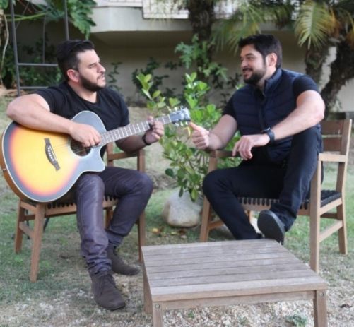 Fazenda onde nasceu Tarsila do Amaral é cenário de clipe de jovem dupla