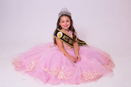 Sophia Eldo, Miss Universo Baby é destaque internacional