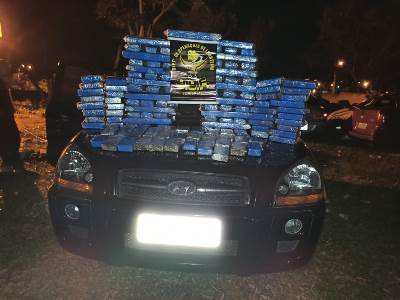 Veículo com mais de 100 quilos de maconha foi recuperado pelo DOF