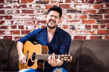 Nova aposta do sertanejo, Rodrigo Villar lança single ‘Passando Perrengue’