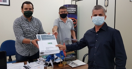 Projeto executivo para reforma do Ginásio Municipal de Sonora é entregue à Fundesporte