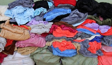 Governo compra 80 mil cobertores para distribuir nos 79 municípios