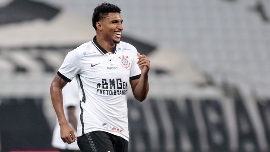 Campo-grandense vira “herói” da classificação corintiana para final