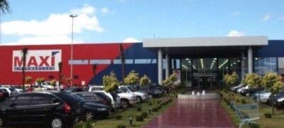 Em protesto, rede de supermercados da Fronteira fecha e demite 700