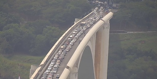 Bolsonaro pede tempo ao Paraguai para ajustar reabertura da fronteira, diz Secretário