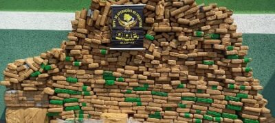 Caminhão que seguia com mais de meia tonelada de maconha para o Rio de Janeiro foi apreendido pelo DOF durante a Operação Hórus