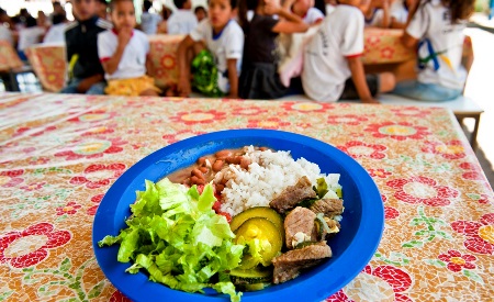 Ciclo de Capacitação da Fundesporte chega ao 20ª curso para tratar sobre nutrição esportiva na escola