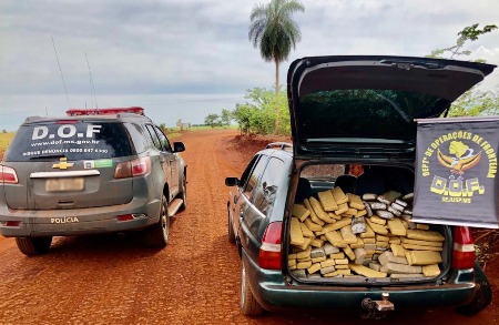 Veículo com quase meia tonelada de maconha foi apreendido pelo DOF durante a Operação Hórus