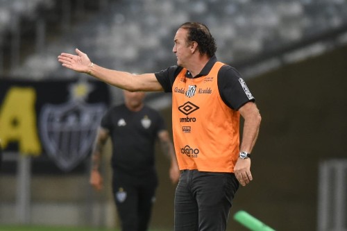 Cuca vê Santos 100% para final com Palmeiras e resgatará “coisas positivas” de título em 2013