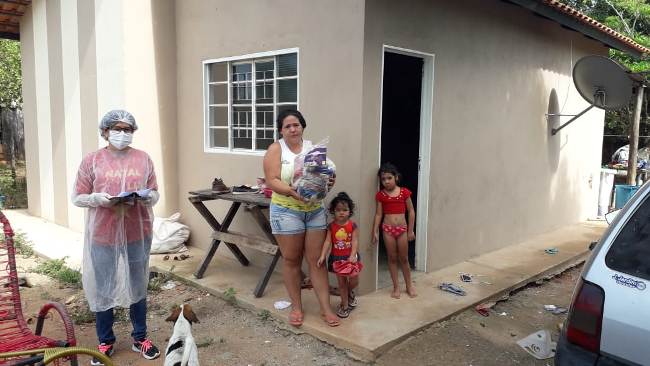 Prefeitura de Caracol distribuiu 112 cestas de alimentos às mulheres em situação de vulnerabilidade social