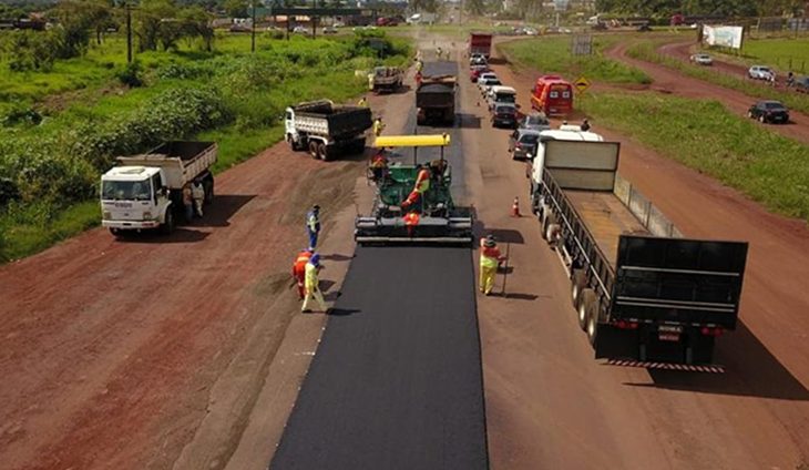 Reinaldo Azambuja lança pacote de R$ 376 milhões para pavimentação e restauração de 296 km de estradas