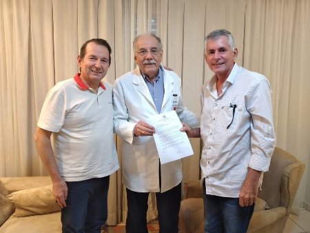 Secretário Municipal de Turismo e Meio Ambiente solicita ao Deputado Federal Luis Ovando