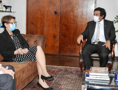Tereza Cristina deve suspender decreto sobre destinação de carcaça com achados de cisticercose dando mais tempo a produtores rurais e indústria